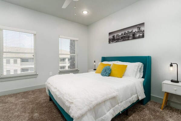 1 chambre, bureau, fer et planche à repasser, Wi-Fi gratuit