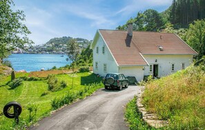 Exterior - 6 bedroom beautiful home in Farsund (Farsund)