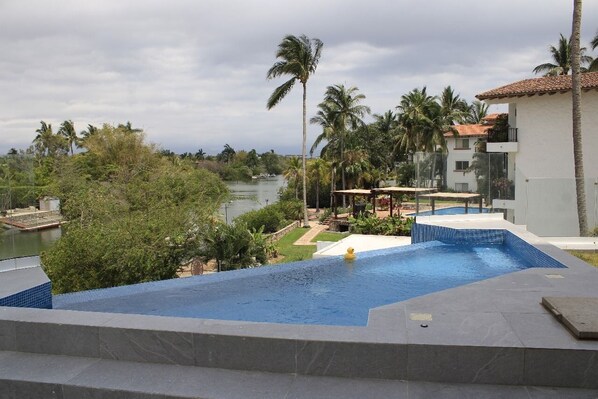 Appartamento | Piscina | Piscina all'aperto