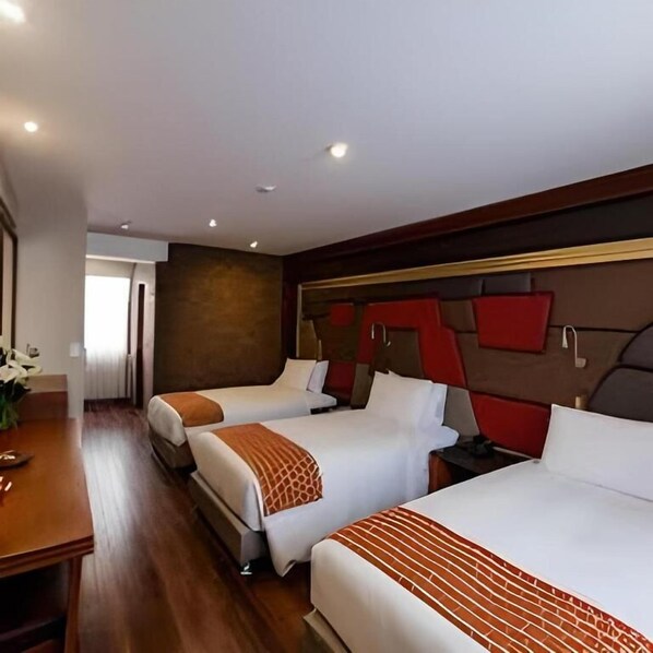 Blackout curtains, free WiFi, bed sheets, wheelchair access - Qory Plaza de Armas (Cusco)