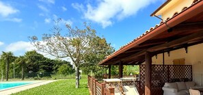 Property grounds - VIVA2 - Numana, four-room apartment in villa with swimming pool (Numana)