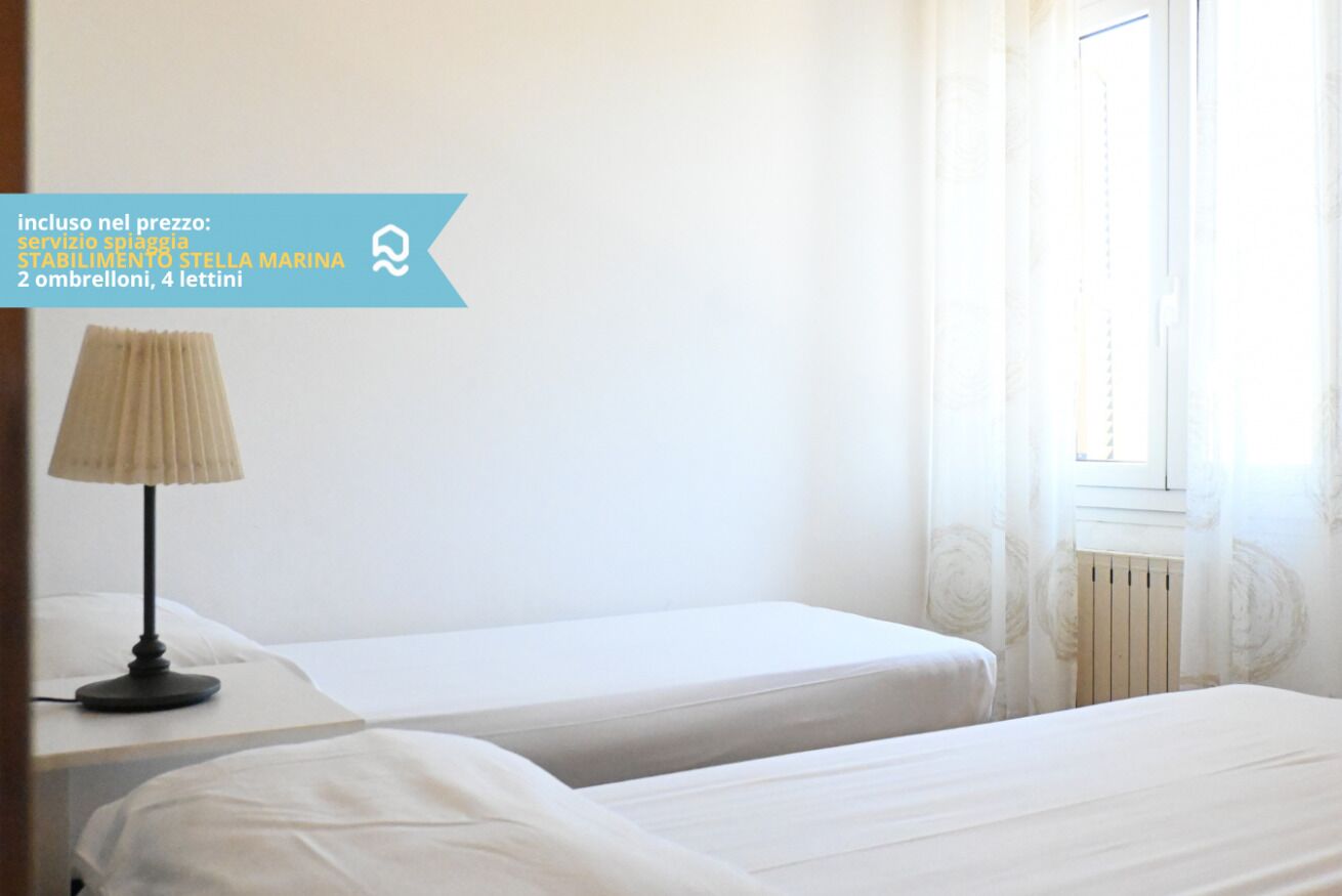 3 bedrooms, bed sheets