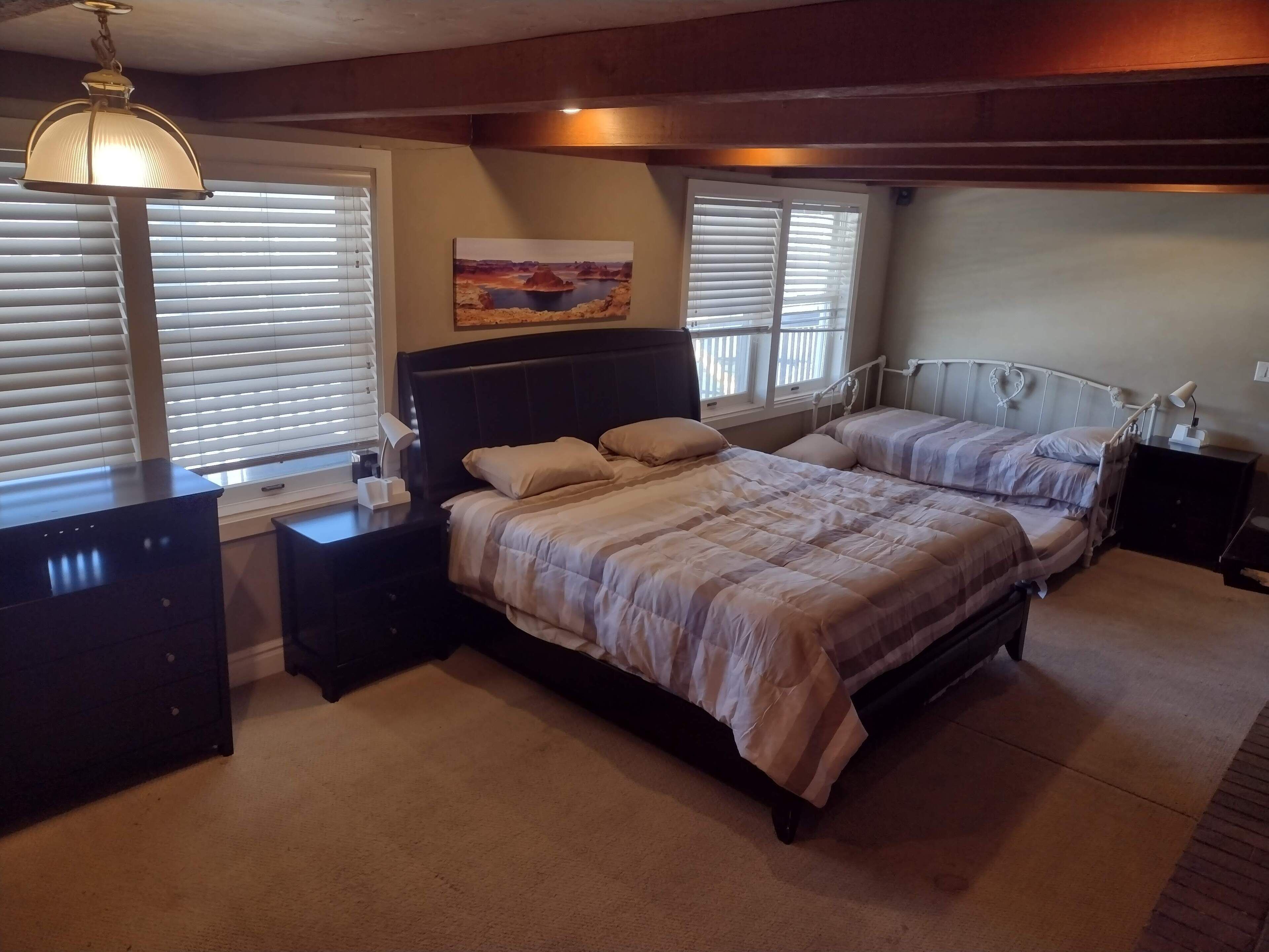 9 makuuhuonetta, silitysrauta/-lauta, Wi-Fi, vuodevaatteet