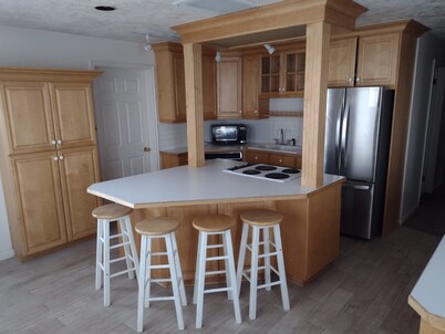 4B Miracle Lodge-Indoor Court-Stay&Play Together-Staycation/Reunions/Events/Ski