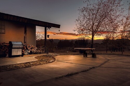 239 Aspen Meadows Rd Home - On Ski Hill Road