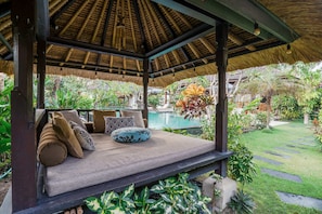 Basic Villa | Terrace/patio - Villa Alroda Ayun (Canggu)