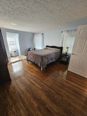 4 bedrooms, WiFi