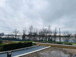 Exterior - Riverside Apartment (London)