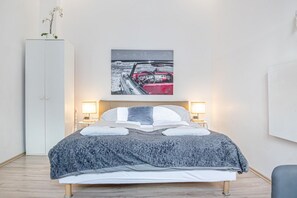 1 chambre, fer et planche à repasser, Wi-Fi, draps fournis