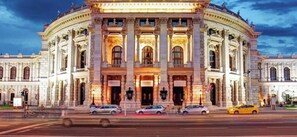 Point of interest - Massive 6BR Apt. at Millenium City for big Groups (Vienna)