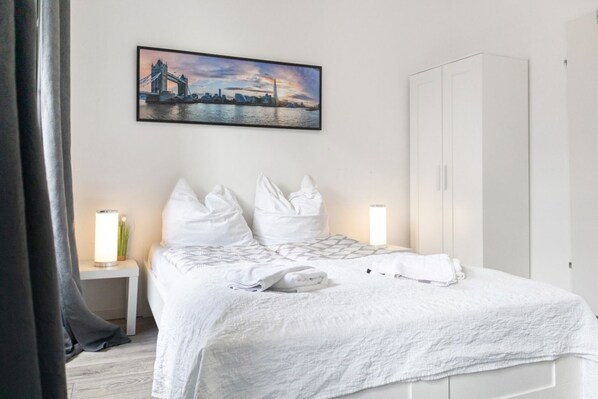 1 bedroom, free WiFi, bed sheets