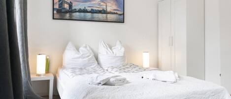 1 bedroom, free WiFi, bed sheets