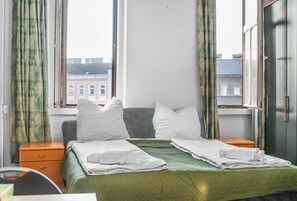 2 makuuhuonetta, Wi-Fi, vuodevaatteet