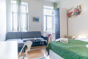 1 bedroom, WiFi, bed sheets