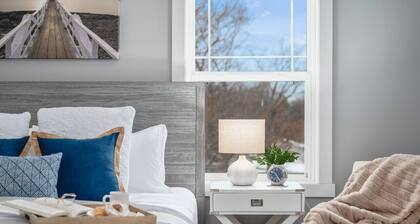 The Harbor 3BR Townhouse Near Downtown Beaches Wineries