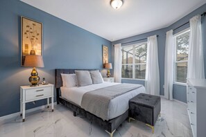 6 slaapkamers, een strijkplank/strijkijzer, reisbedje, wifi