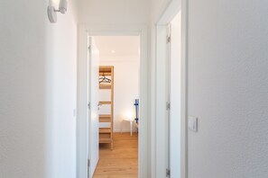 2 bedrooms, iron/ironing board, free WiFi - Mouraria Lisbon Soul Apartments T2 5pax (Lisbon)