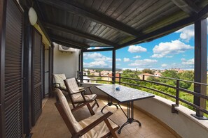 Outdoor dining - Holiday apartment with air conditioning (Barbariga)