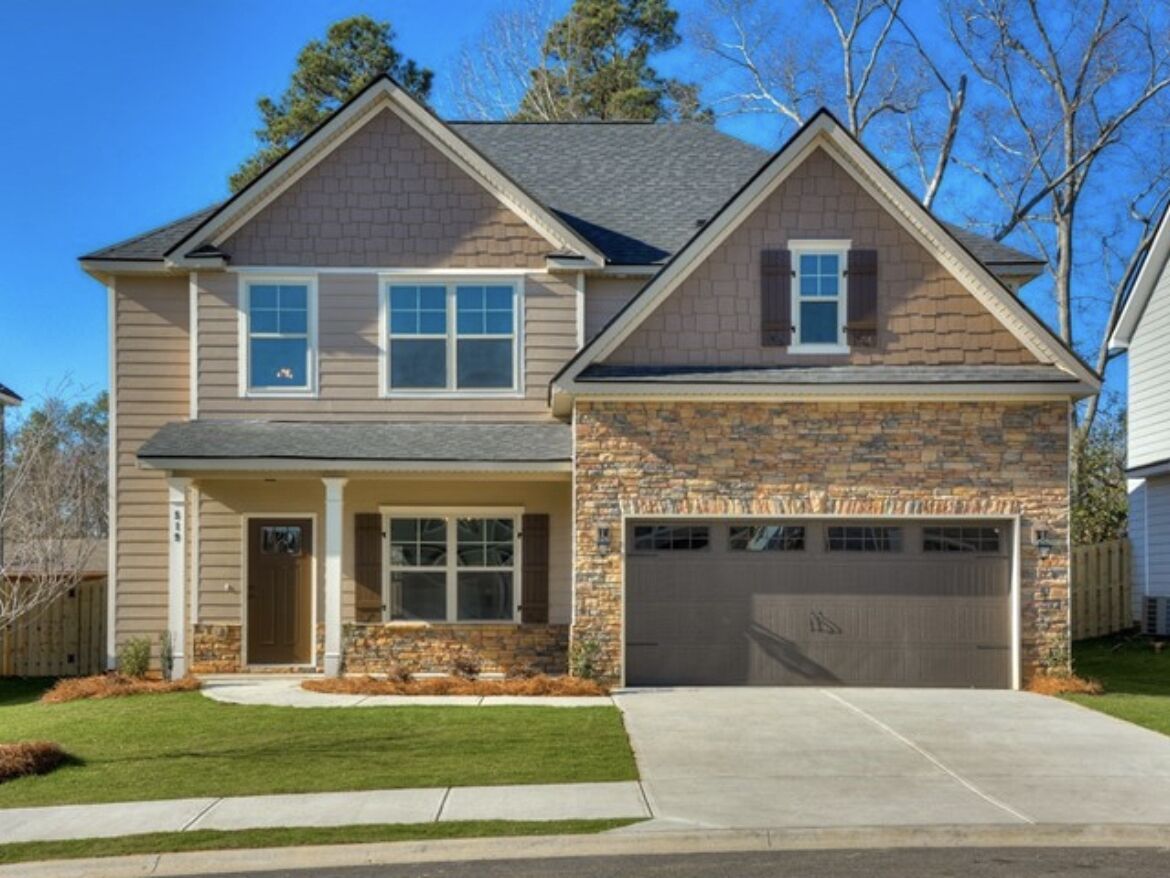 Home 6 miles from Masters.