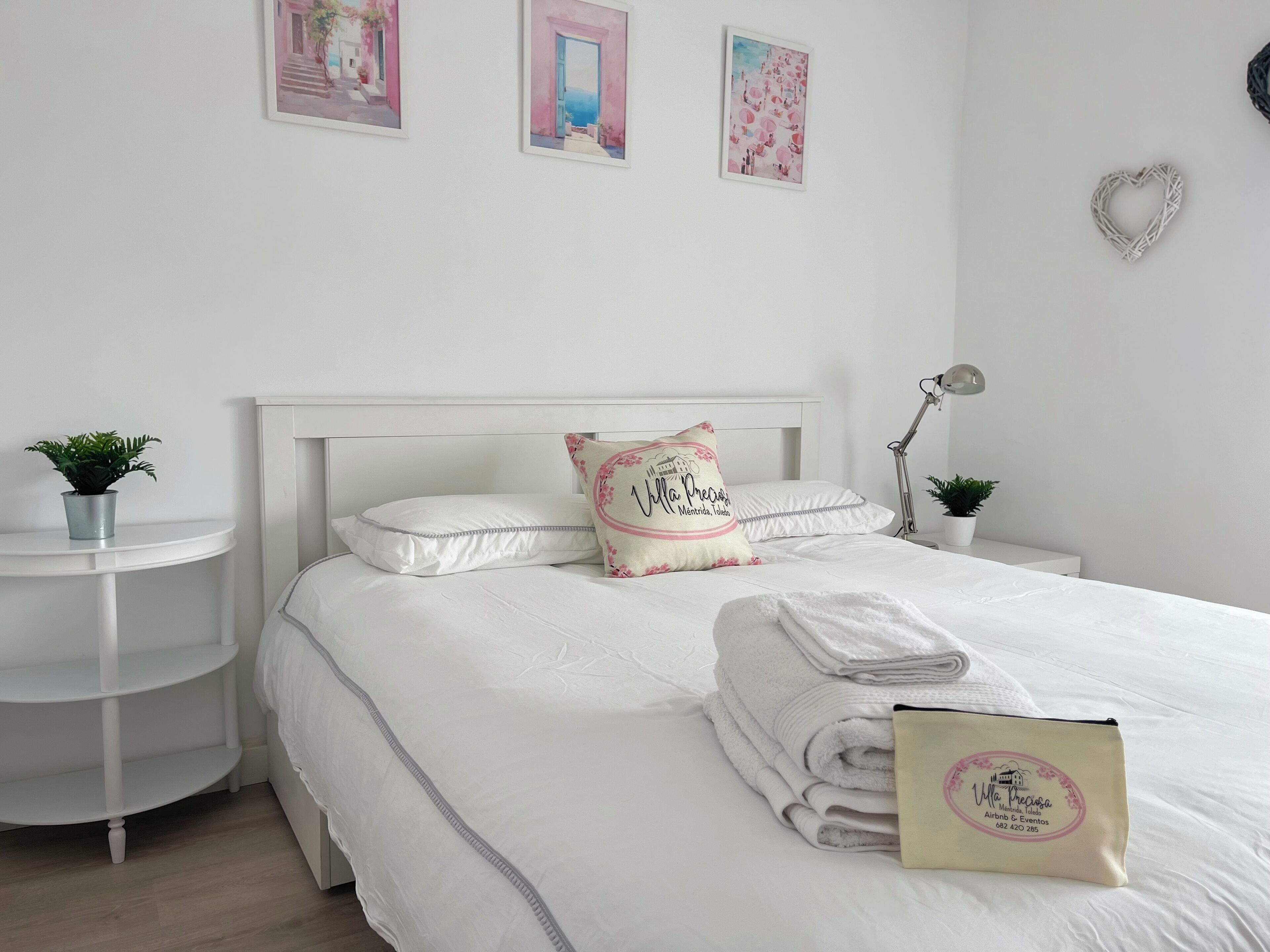 Eenvoudige kamer, niet-roken, uitzicht op bergen | Luxe beddengoed, donzen dekbedden, bedden met traagschuimmatras