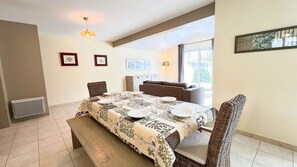 Dining - Pretty family house ideal for your vacation (LE BOIS PLAGE EN RE)