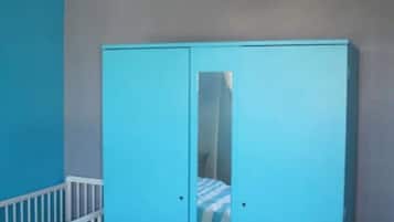 3 bedrooms, free WiFi, bed sheets