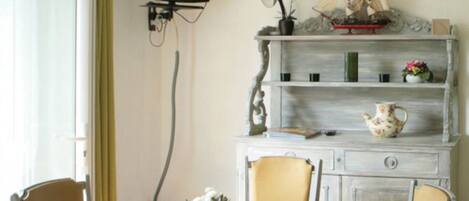 تناول الطعام