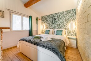 1 bedroom, free WiFi, bed sheets