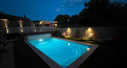 Studio 'La Petite Maison' avec vue sur le Mont Ventoux Wi-Fi et climatisation