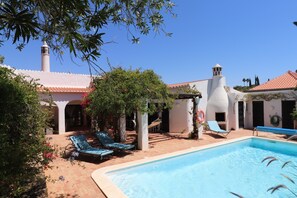 Pool - Villa 'La Perla' with Mountain View, Private Pool and Wi-Fi (Carvoeiro)