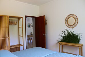 2 chambres, fer et planche à repasser, Wi-Fi gratuit, draps fournis