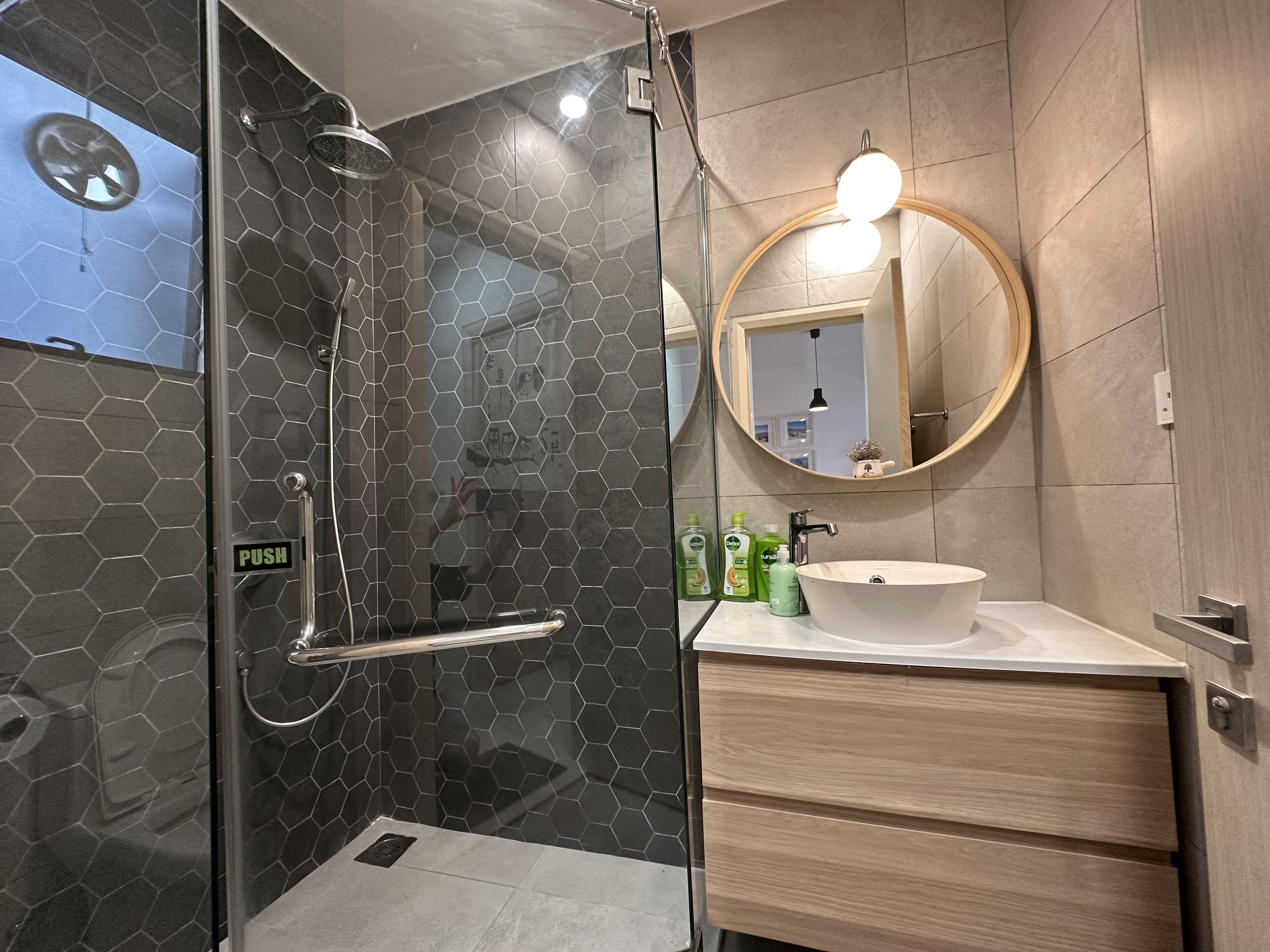 Comfort Apartment | Bathroom