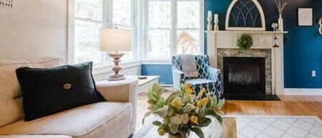 Televisie en een open haard