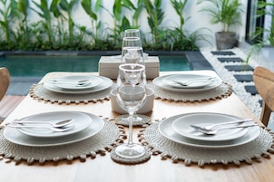 Villa | In-room dining