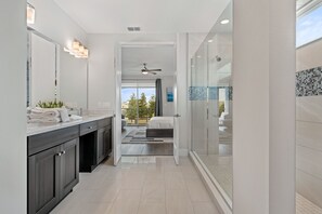 6 bedrooms, iron/ironing board, travel crib, WiFi