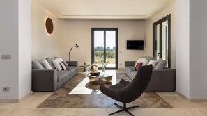 Villa | 6 bedrooms - Villa San Giuseppe 12 Emma Villas (Cecina)