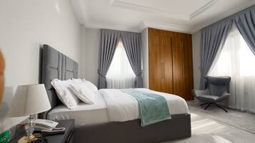 3 bedrooms, free WiFi, bed sheets