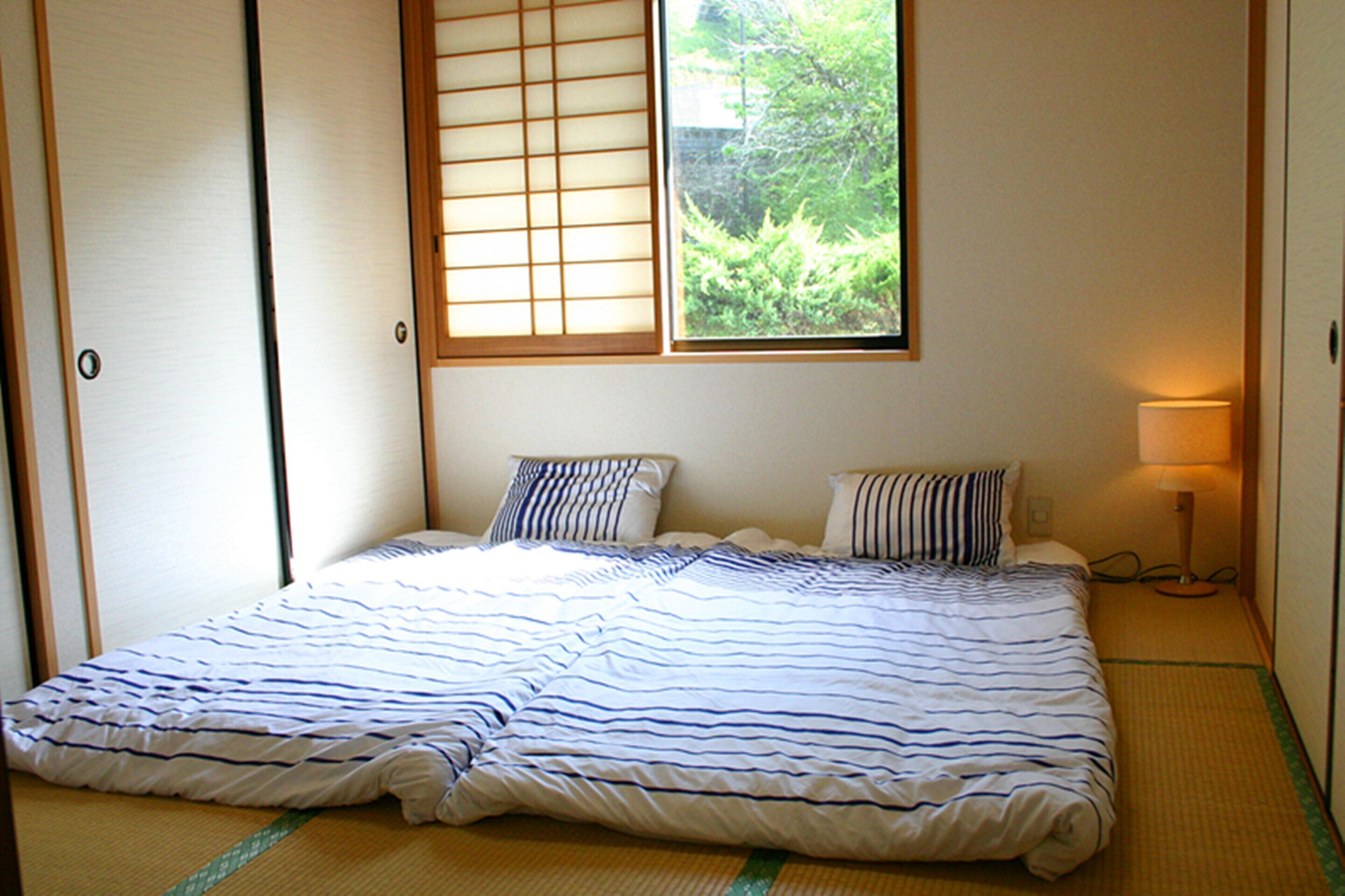 Premier House, Multiple Beds, Non Smoking, Lake View | Down comforters, desk, laptop workspace