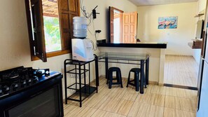บ้านพักสำหรับครอบครัว | ครัวส่วนตัว | เครื่องครัว/จาน/ช้อนส้อม