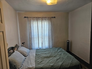 3 habitaciones, tabla de planchar con plancha y wifi gratis