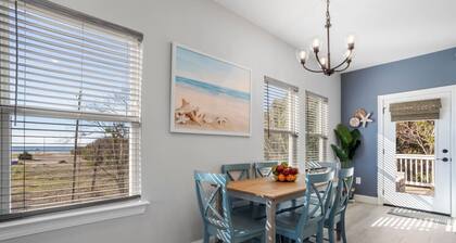 Brand new house, Beach views, Heated pool & more!