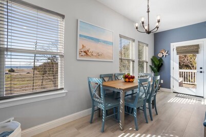 Brand new house, Beach views, Heated pool & more!
