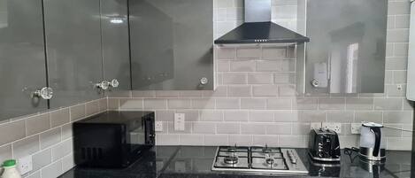 Fridge, microwave, oven, stovetop