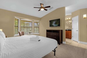 4 bedrooms, iron/ironing board, travel cot, WiFi - Enchanted Garden Townhouses 1 Mile to Disney World (Orlando)