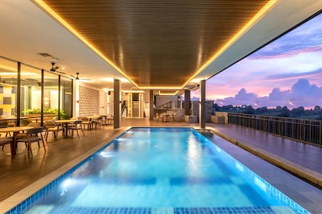 Pool. Valstar Hotel Canggu