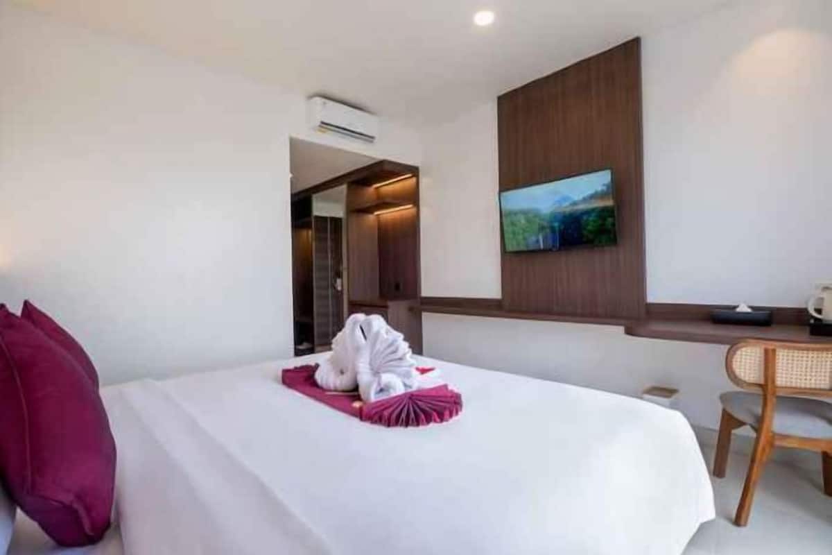 Literie de qualité supérieure, bureau, chambres insonorisées