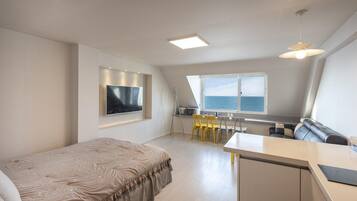 Basic Room, 1 Bedroom (303(ocean view)) | 1 bedroom, WiFi (free)