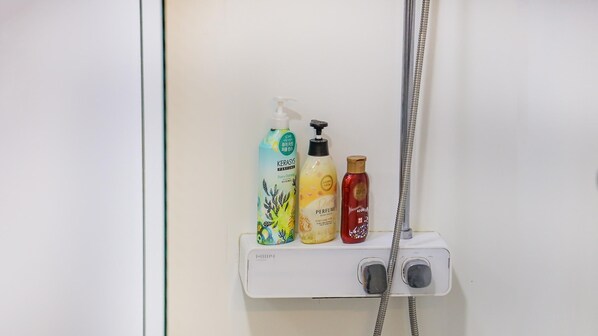 Room - Boryeong Lehouse Pension (Boryeong)