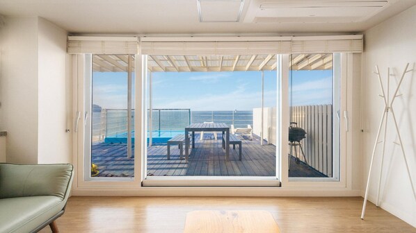 Basic Room, 1 Bedroom (203(poolvilla,ocean view)) | 1 bedroom, free WiFi - Boryeong Lehouse Pension (Boryeong)