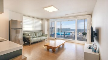 Habitación básica, 1 habitación (203(poolvilla,ocean view)) | 1 dormitorio y wifi gratis